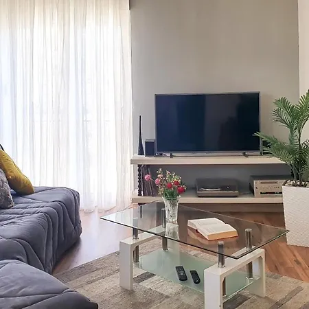 Apartment Stadium